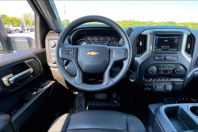 Used 2025 Chevrolet Silverado 2500 W/T w/ WT Convenience Package AWD/4WD image 9