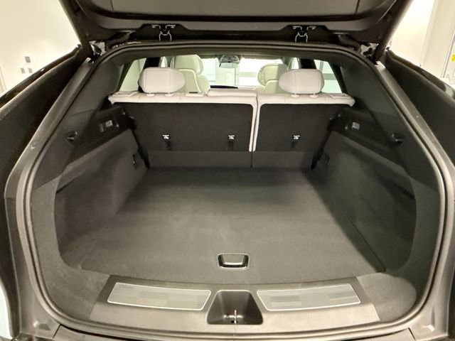 New 2025 Cadillac Lyriq Sport image 23