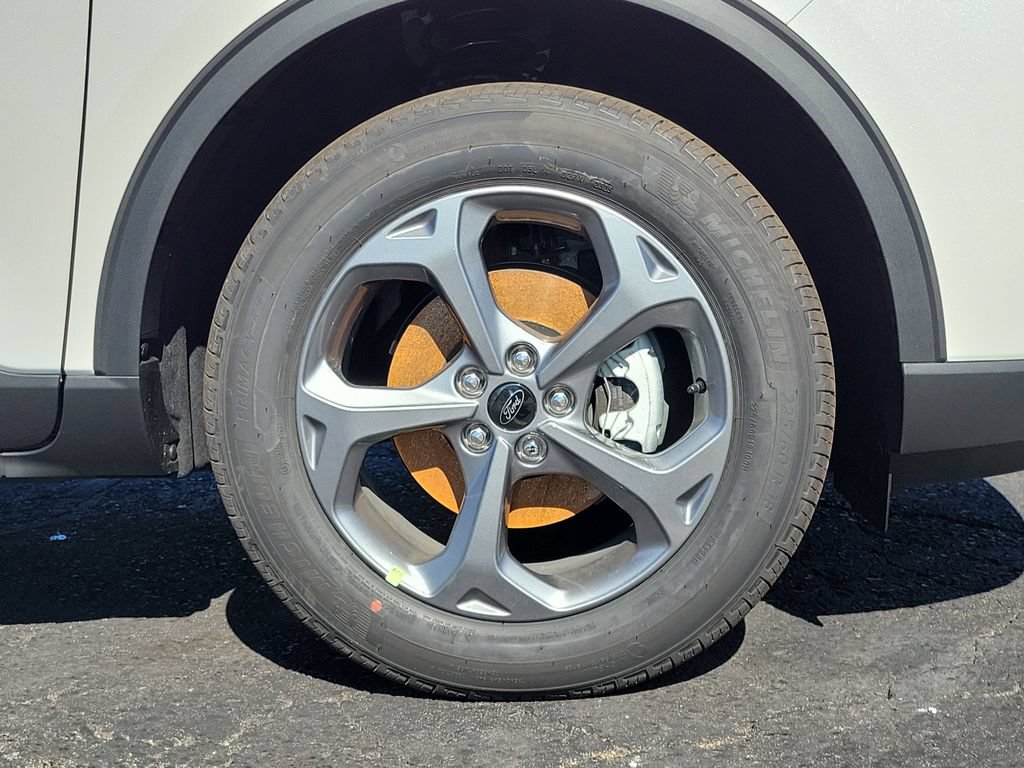 New 2026 Ford Escape ST-Line w/ Tech Pack #1 AWD/4WD image 9