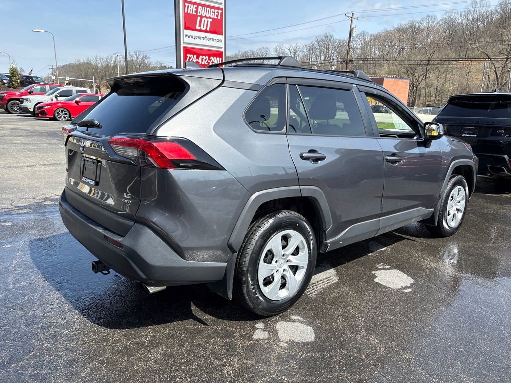 Used 2021 Toyota RAV4 LE AWD/4WD image 5