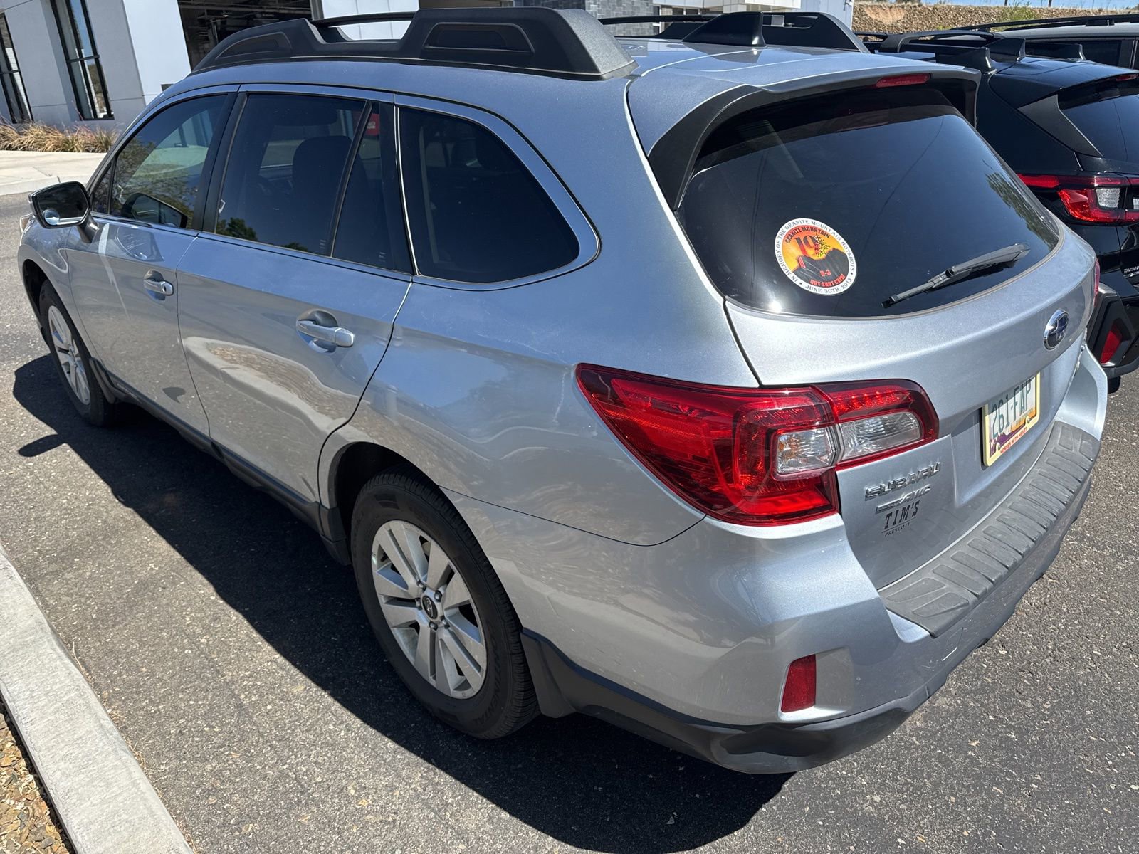 Used 2016 Subaru Outback 2.5i Premium AWD/4WD image 6