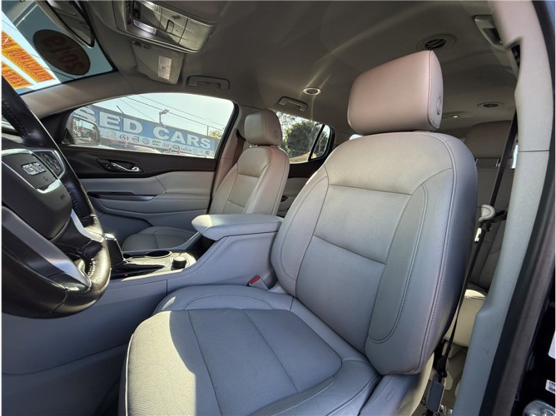 Used 2019 GMC Acadia SLT image 17