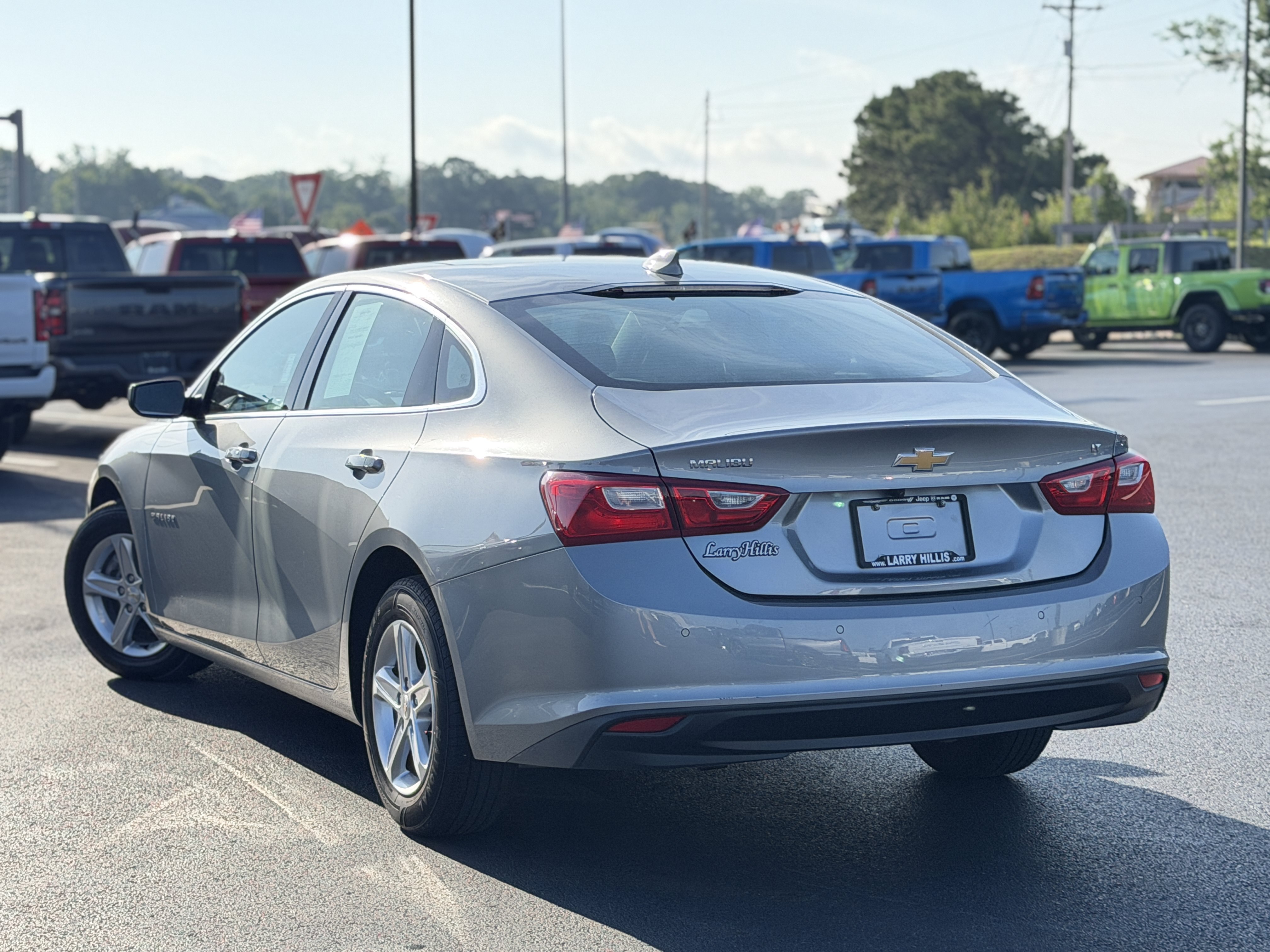 Used 2024 Chevrolet Malibu LT FWD image 5