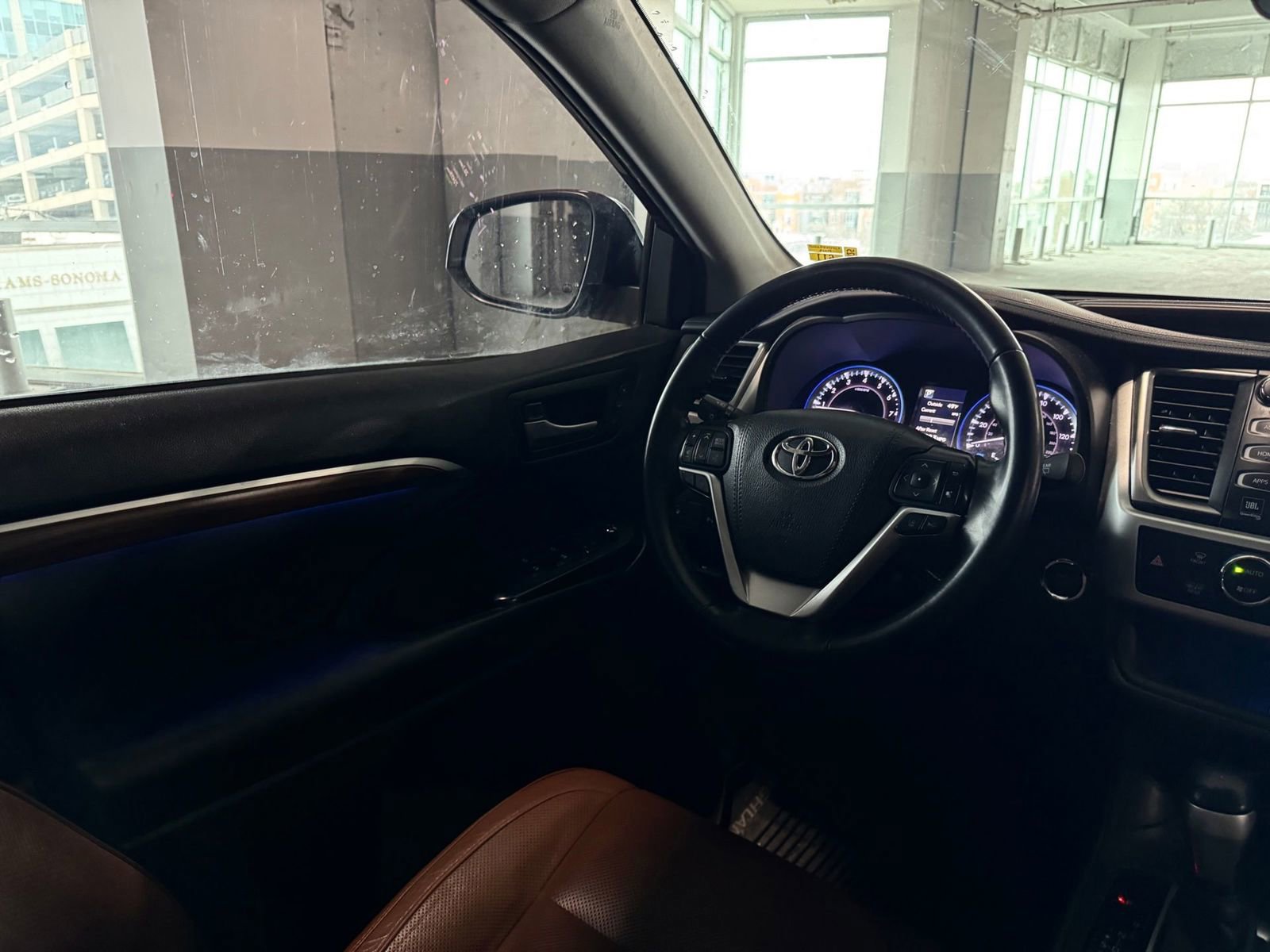 Used 2019 Toyota Highlander Limited AWD/4WD image 38