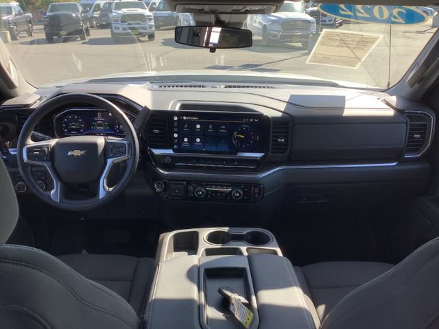 Used 2022 Chevrolet Silverado 1500 LT w/ Protection Package AWD/4WD image 6