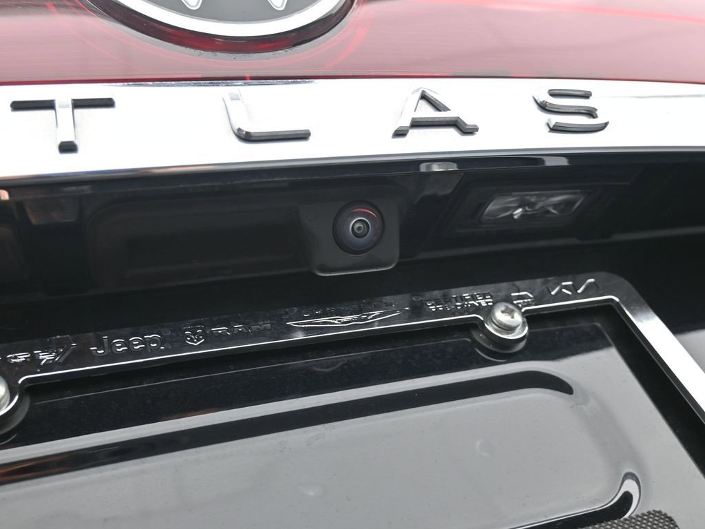 Used 2024 Volkswagen Atlas Cross Sport SE image 37