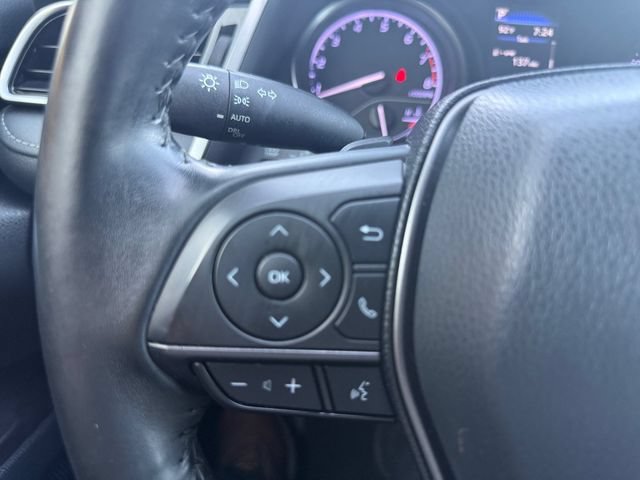 Used 2021 Toyota Camry SE FWD image 12