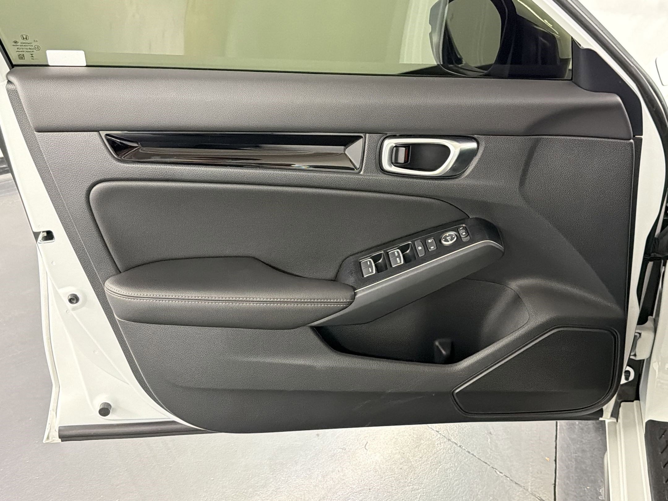 Certified 2024 Honda Civic Sport Touring image 14