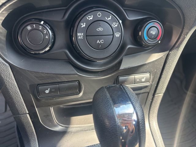 Used 2013 Ford Fiesta SE FWD image 12