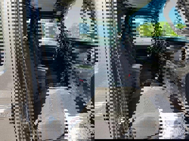 Used 2022 Jeep Wrangler Unlimited Sport AWD/4WD image 15