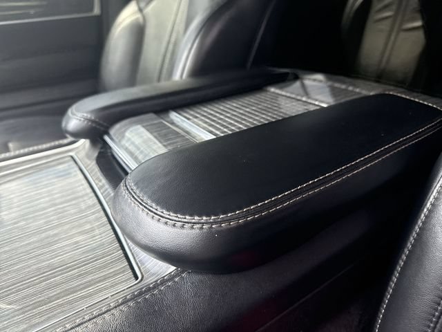 Used 2022 Jeep Wagoneer Series II AWD/4WD image 18