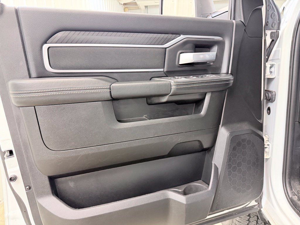 Used 2025 RAM 2500 Big Horn AWD/4WD image 11