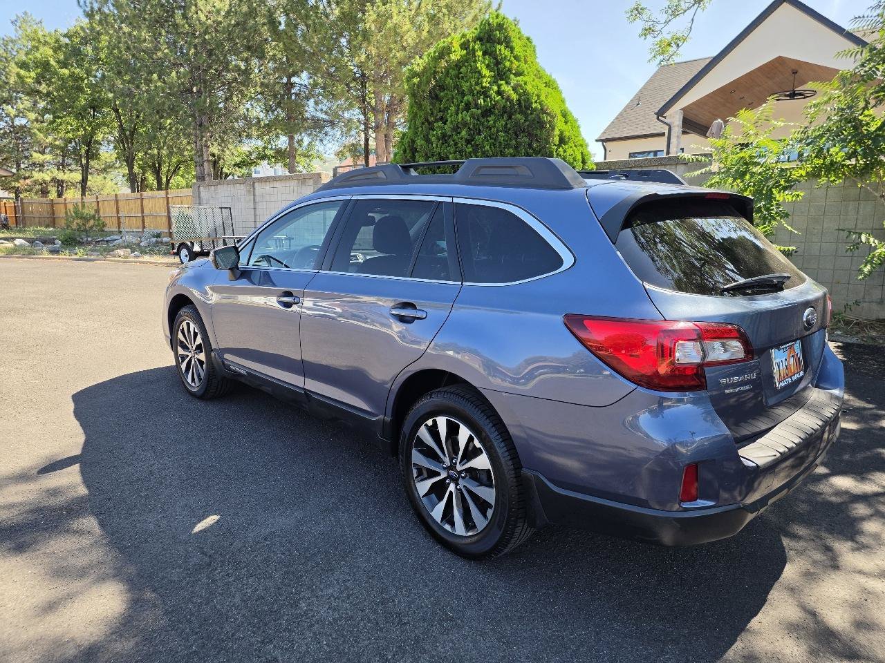 Used 2015 Subaru Outback 2.5i Limited AWD/4WD image 3