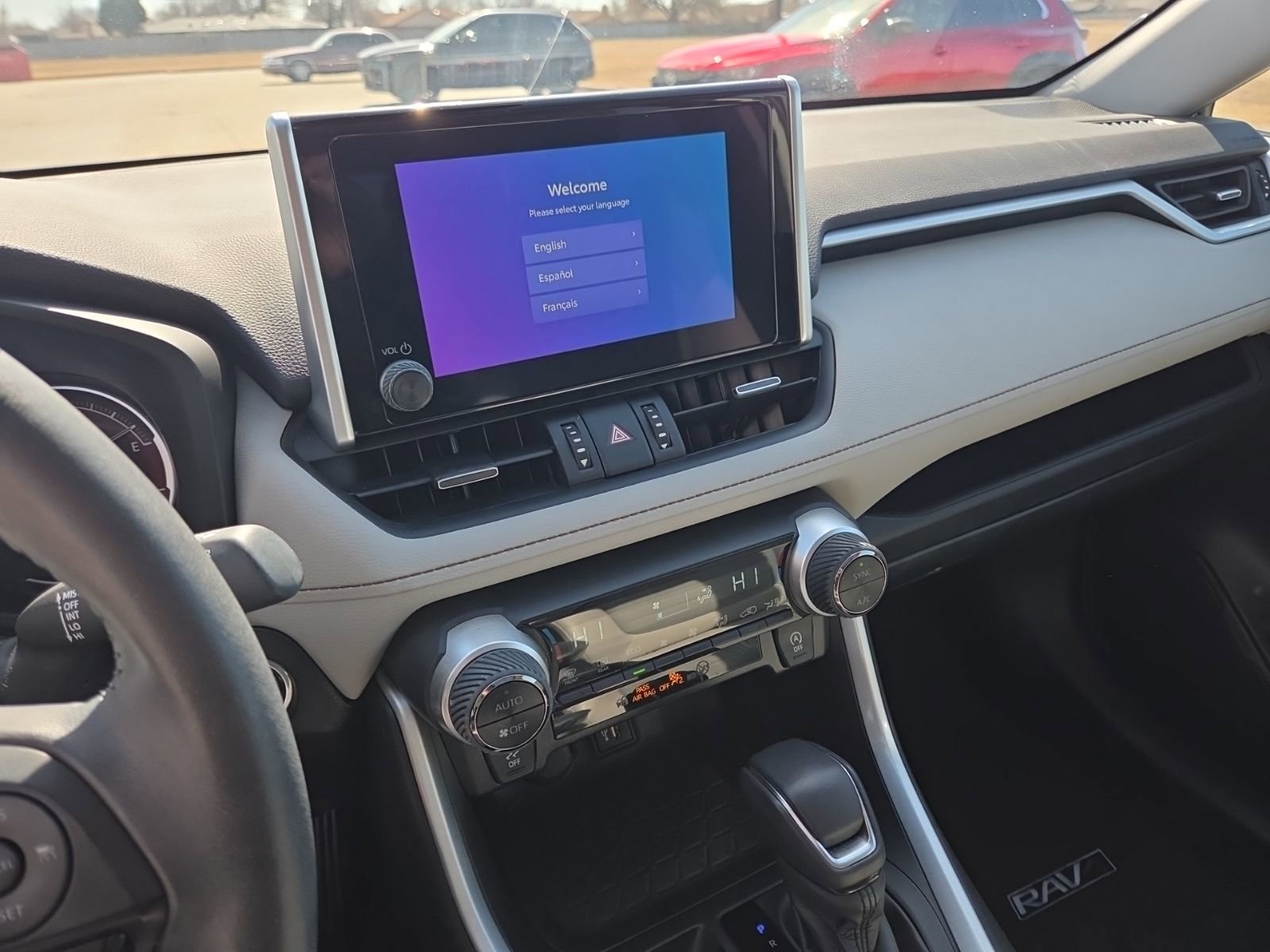 Used 2023 Toyota RAV4 XLE Premium image 11