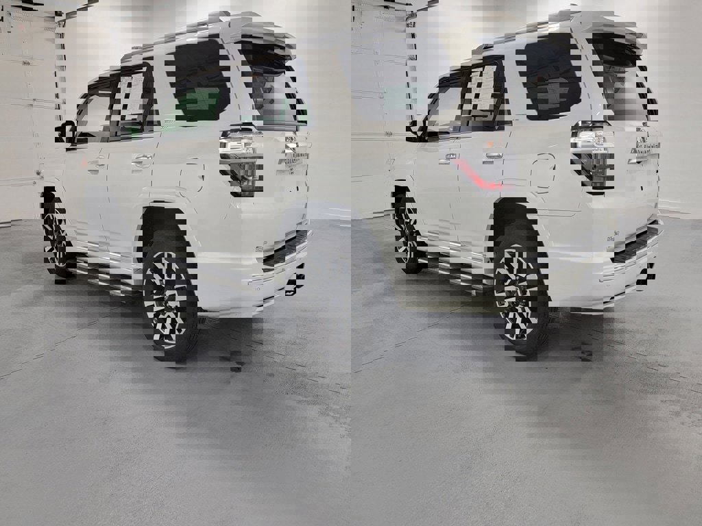 Used 2014 Toyota 4Runner Limited image 6