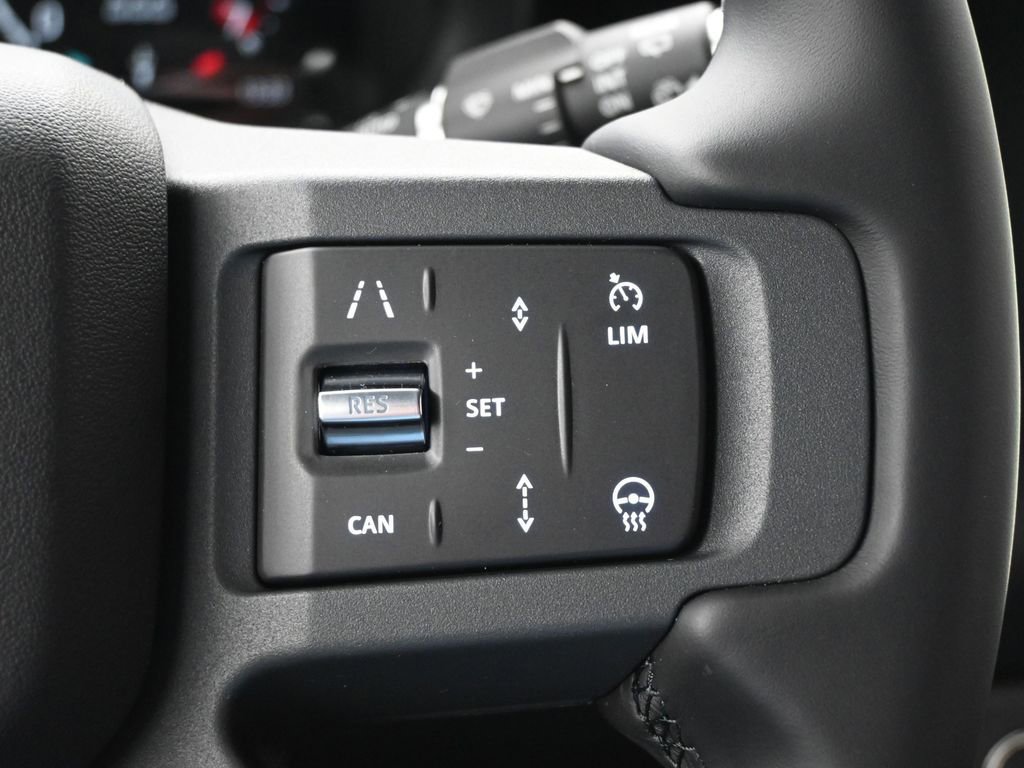 New 2026 Land Rover Defender 110 X-Dynamic SE AWD/4WD image 19