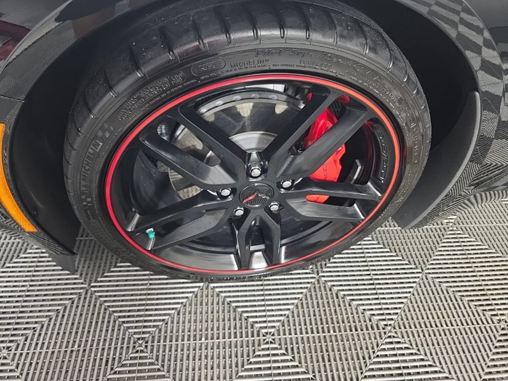 Used 2019 Chevrolet Corvette Stingray Coupe w/ 2LT Preferred Equipment Group RWD image 10