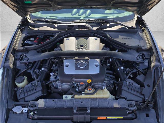 Used 2016 Nissan 370Z Coupe RWD image 18