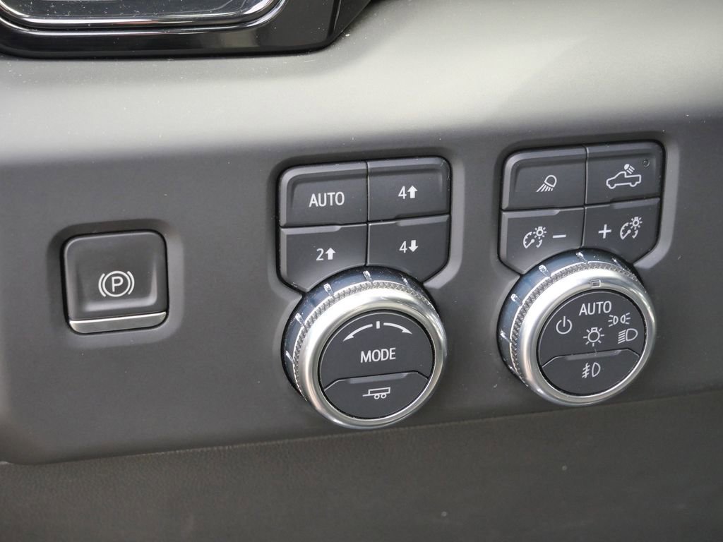 Used 2022 GMC Sierra 1500 AT4 w/ AT4 Premium Package image 36