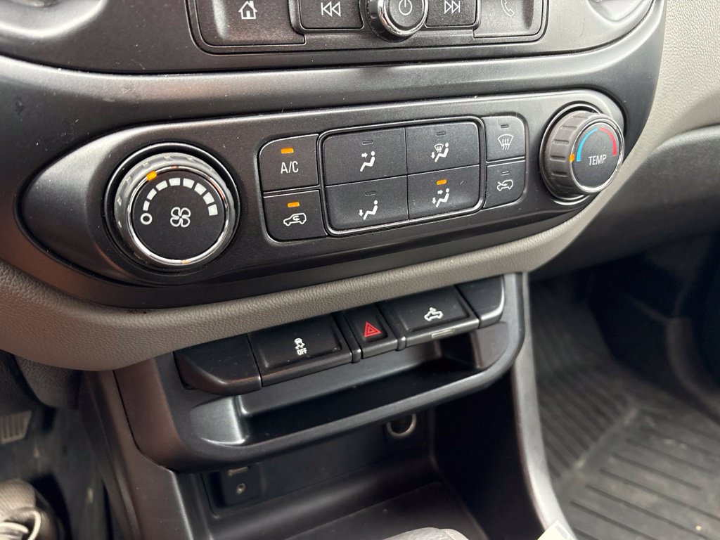 Used 2018 Chevrolet Colorado W/T w/ WT Convenience Package RWD image 23