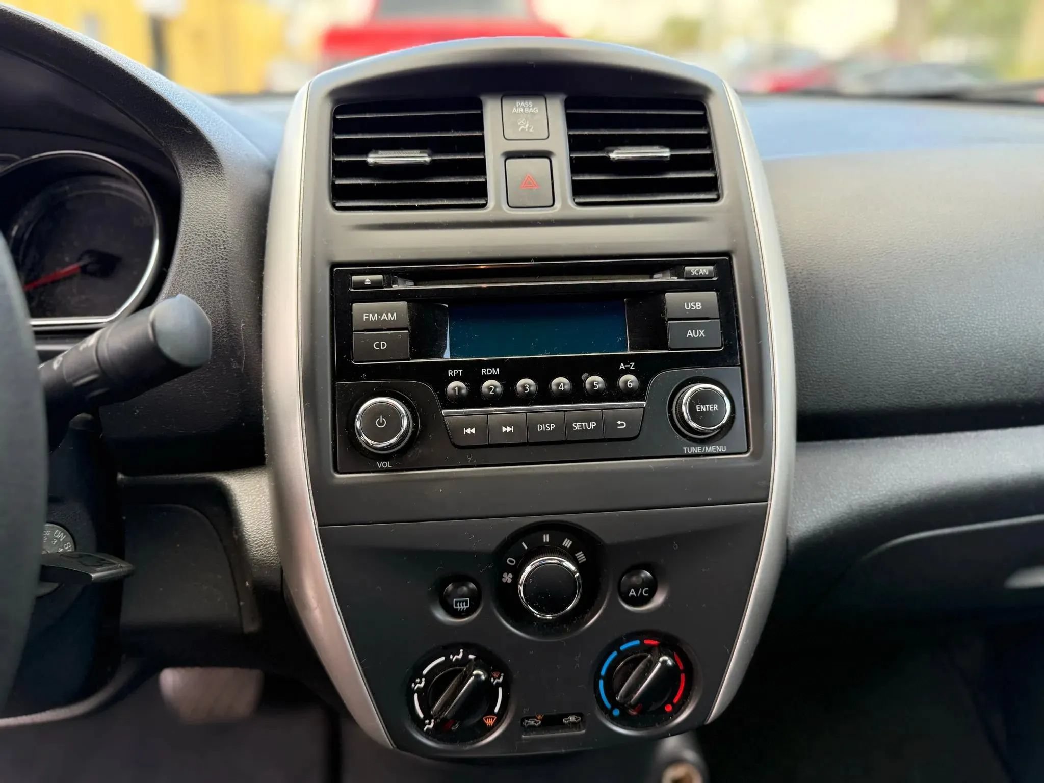 Used 2018 Nissan Versa SV FWD image 17