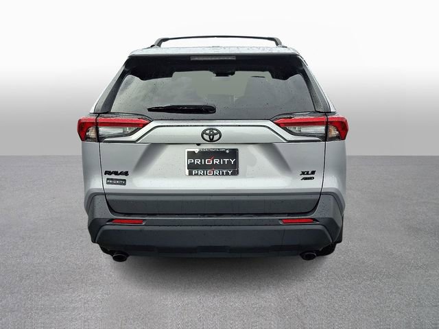 Used 2023 Toyota RAV4 XLE w/ Convenience Package image 5