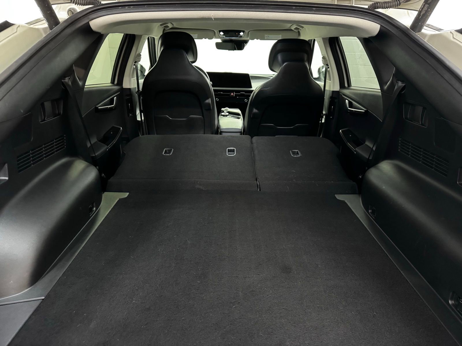 Used 2022 Kia EV6 Wind image 35