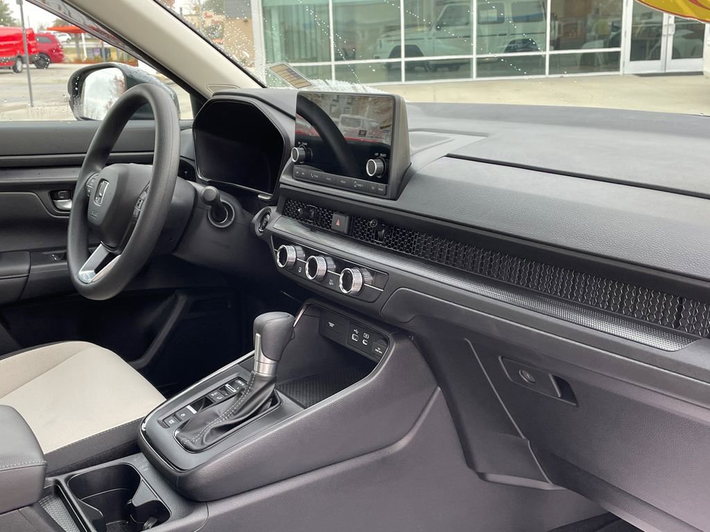 Used 2025 Honda CR-V EX image 13