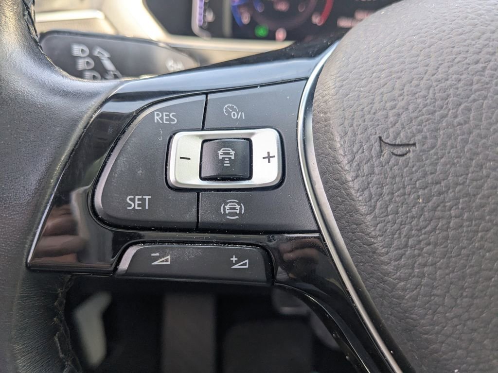 Used 2019 Volkswagen Tiguan SEL image 13