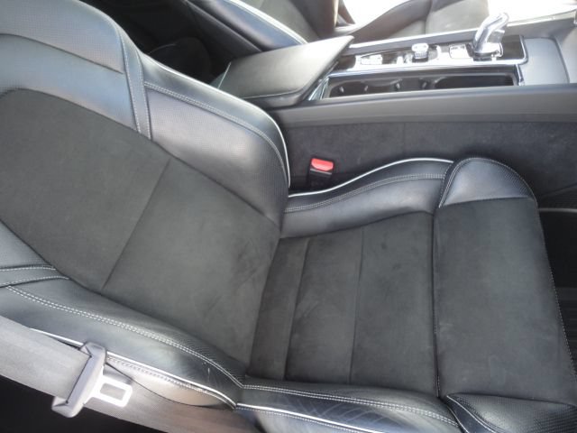 Used 2019 Volvo XC60 T8 R-Design w/ Advanced Package AWD/4WD image 11
