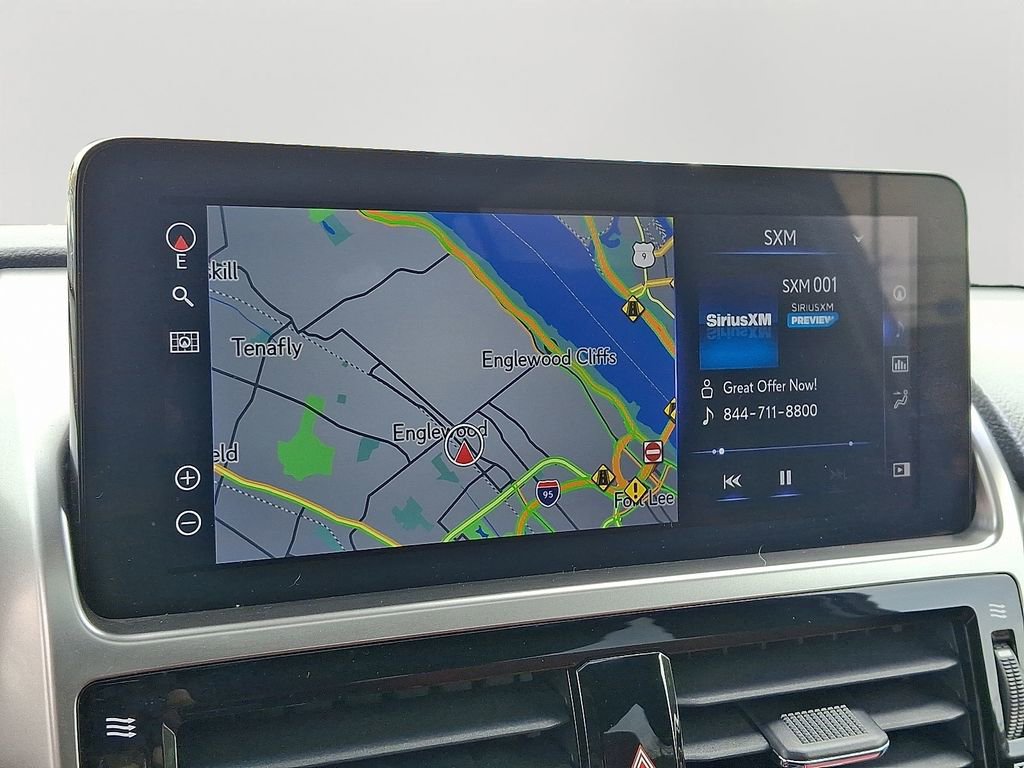 Used 2023 Lexus GX 460 Premium w/ Accessory Package image 18