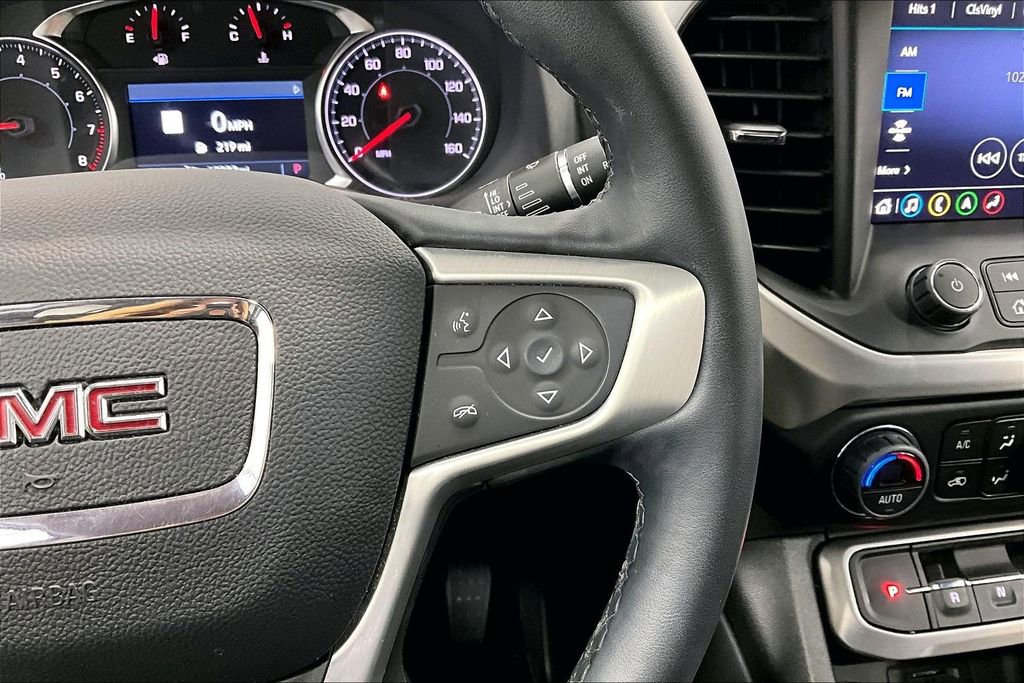 Used 2023 GMC Acadia SLT w/ Preferred Package FWD image 24