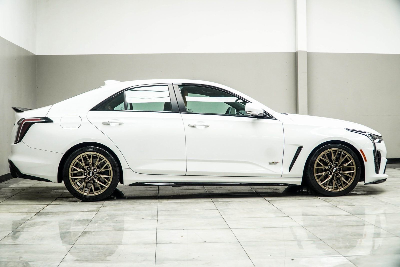 Used 2024 Cadillac CT4 V Blackwing w/ LPO, Bronce Accent Package RWD image 6