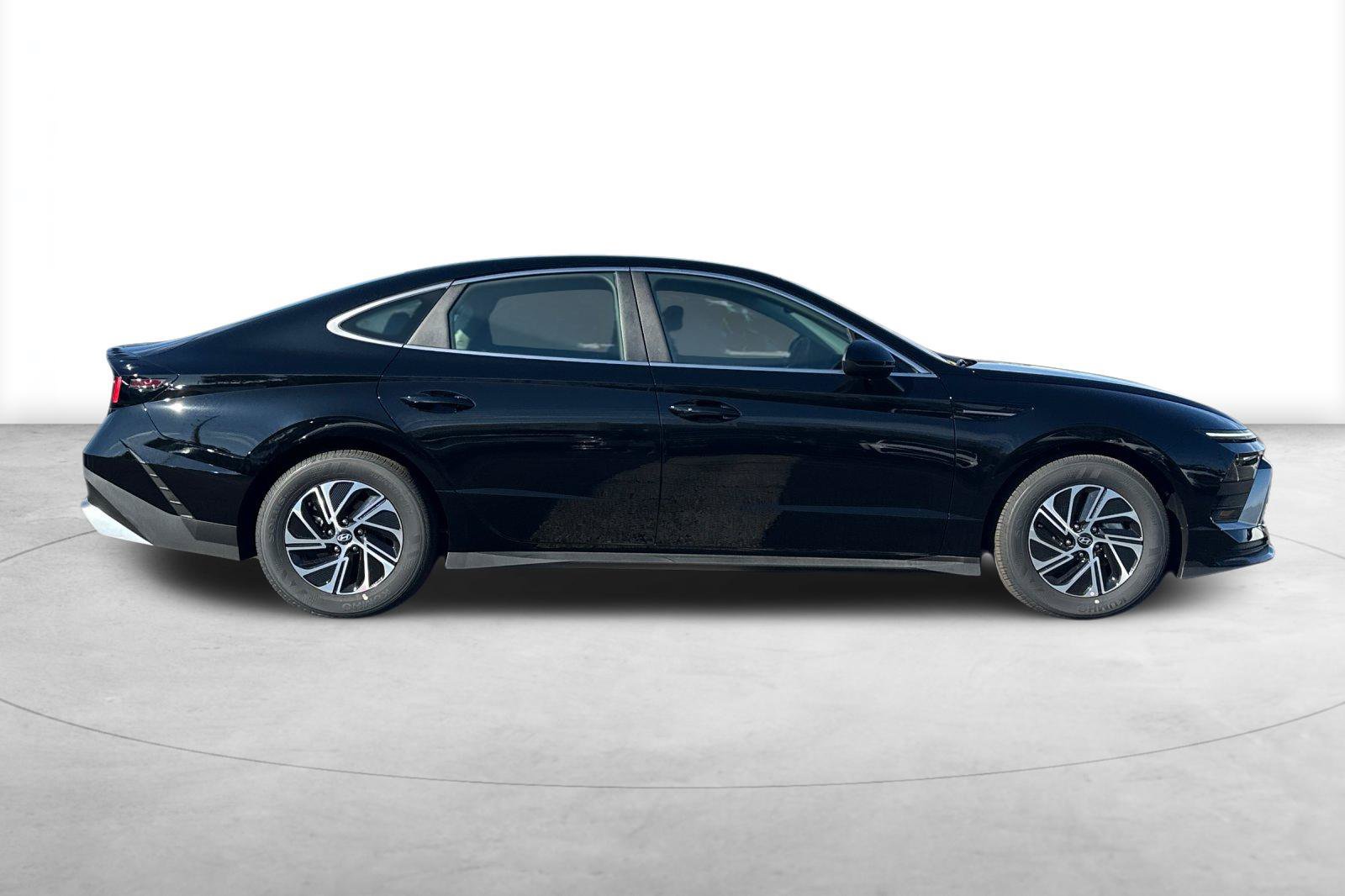 New 2026 Hyundai Sonata Blue FWD image 7