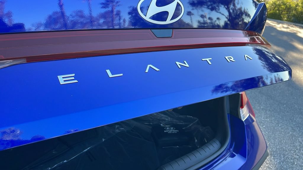 Certified 2026 Hyundai Elantra SE FWD image 28