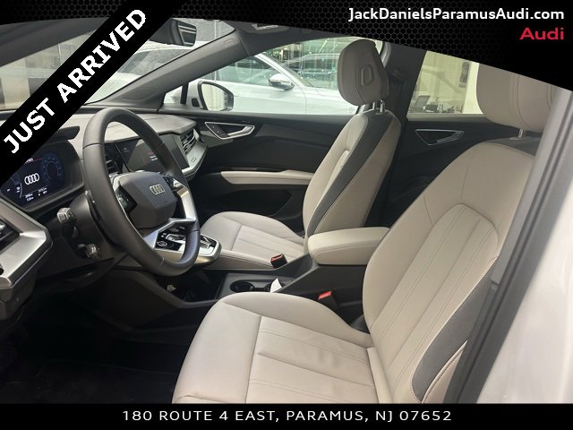 Used 2026 Audi Q4 e-tron Premium w/ Convenience Package image 9