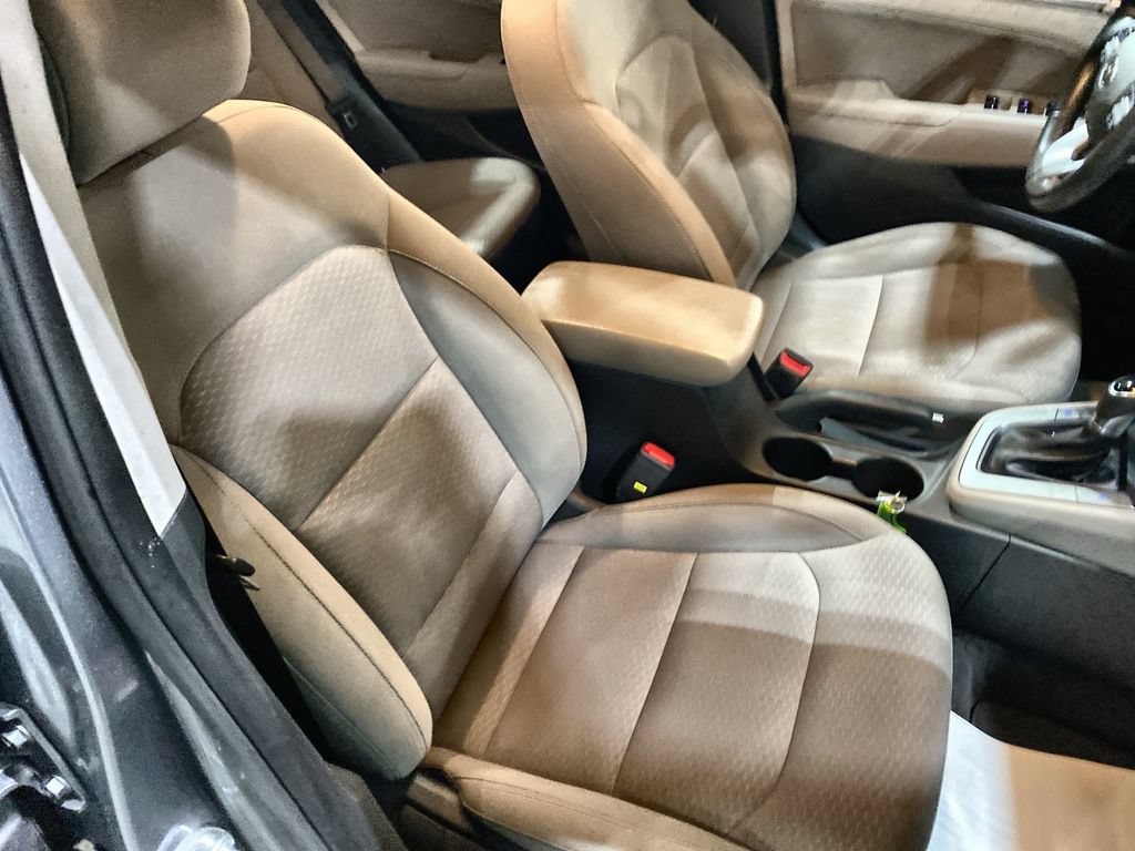 Used 2019 Hyundai Elantra Value Edition FWD image 28