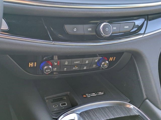 Used 2023 Buick Enclave Avenir w/ Avenir Technology Package image 22