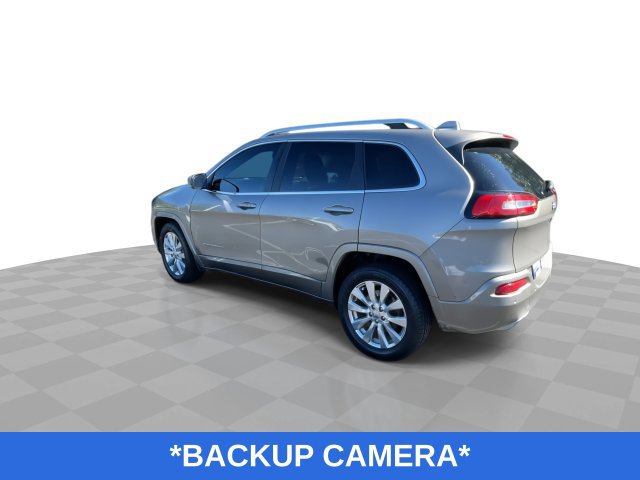 Used 2017 Jeep Cherokee Overland w/ Technology Group FWD image 7