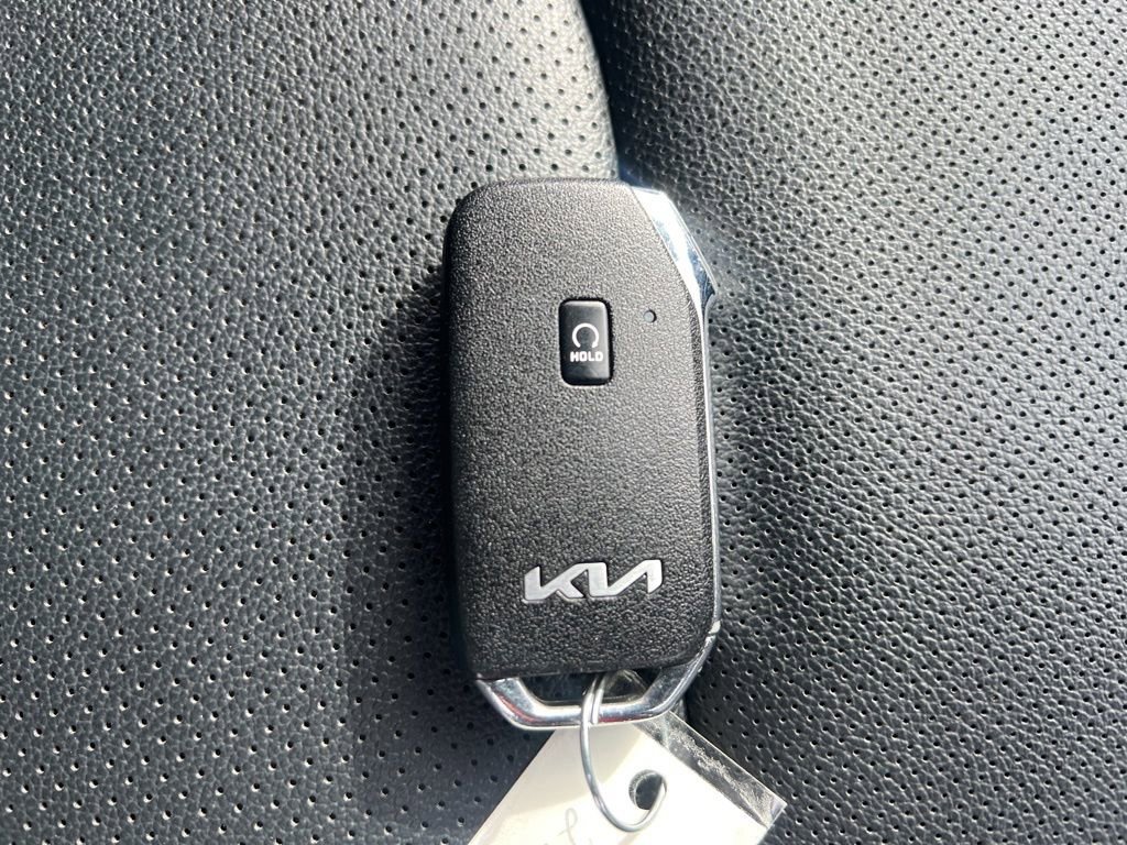 Certified 2024 Kia Sportage EX image 24
