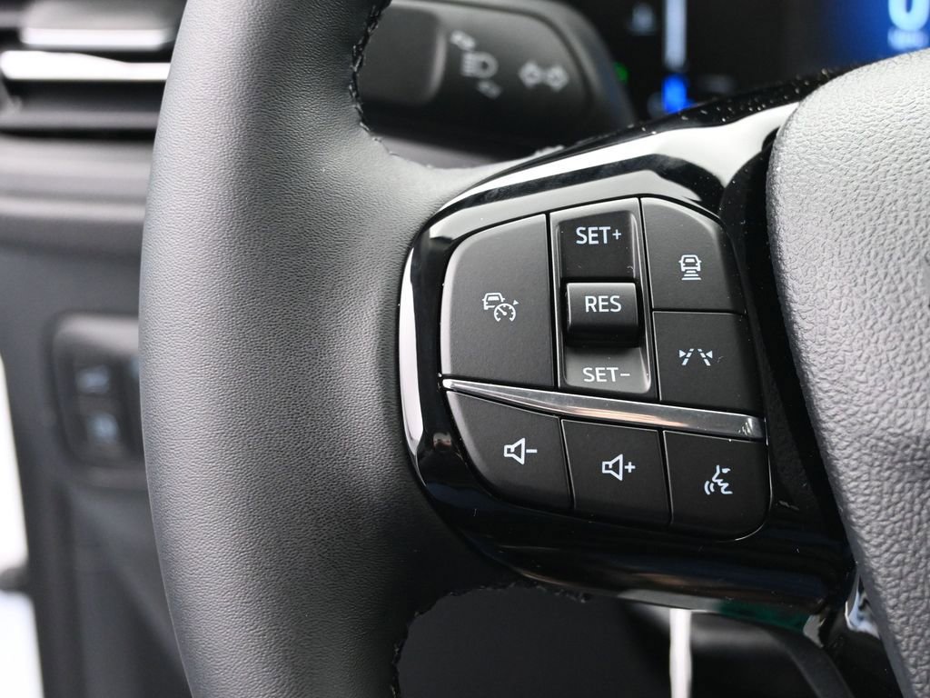 New 2026 Ford Escape SE w/ Class II Trailer Tow Package image 32