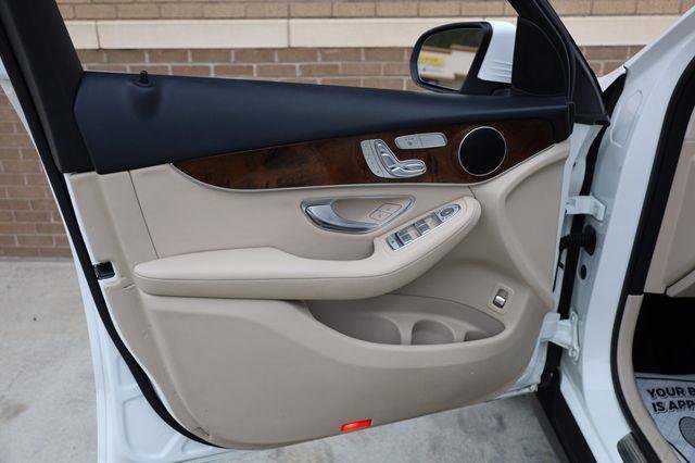 Used 2017 Mercedes-Benz GLC 300 4MATIC image 12