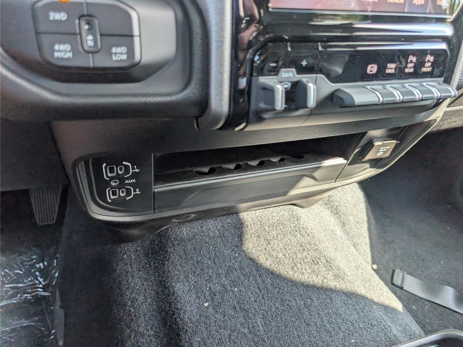 New 2026 RAM 3500 Tradesman w/ Safety Group AWD/4WD image 21