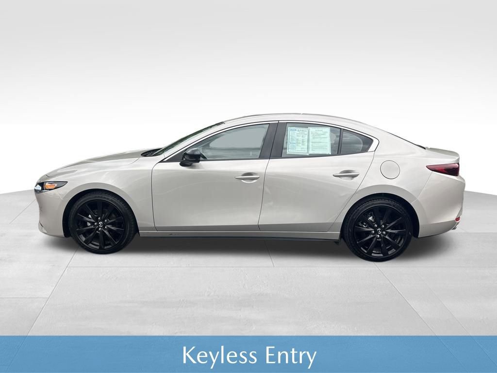 Used 2024 MAZDA MAZDA3 s FWD image 3