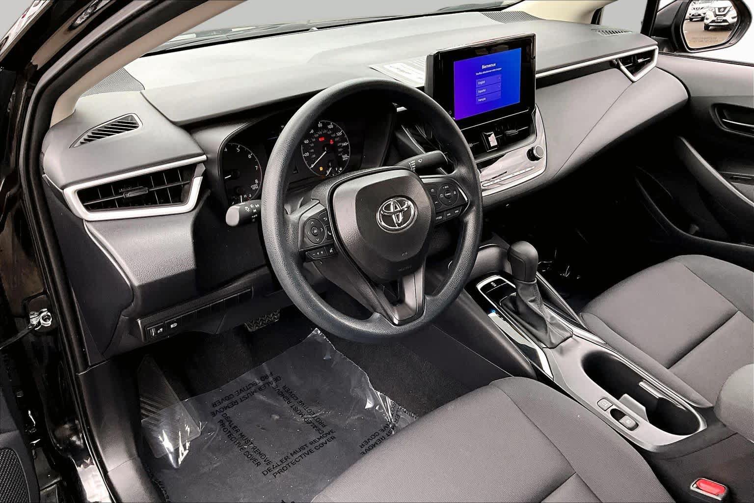 Certified 2025 Toyota Corolla LE FWD image 17