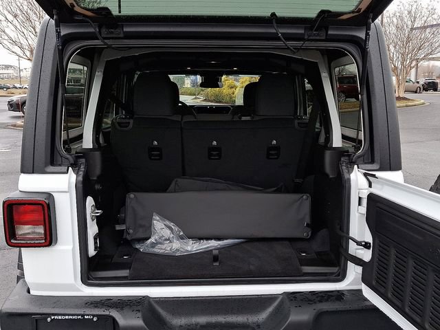 Used 2024 Jeep Wrangler Sport S image 28