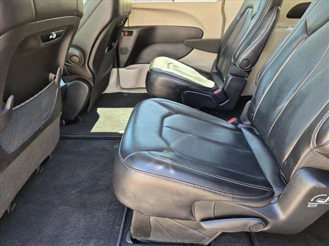 Used 2023 Chrysler Pacifica Touring-L w/ Road Tripper Package AWD/4WD image 18