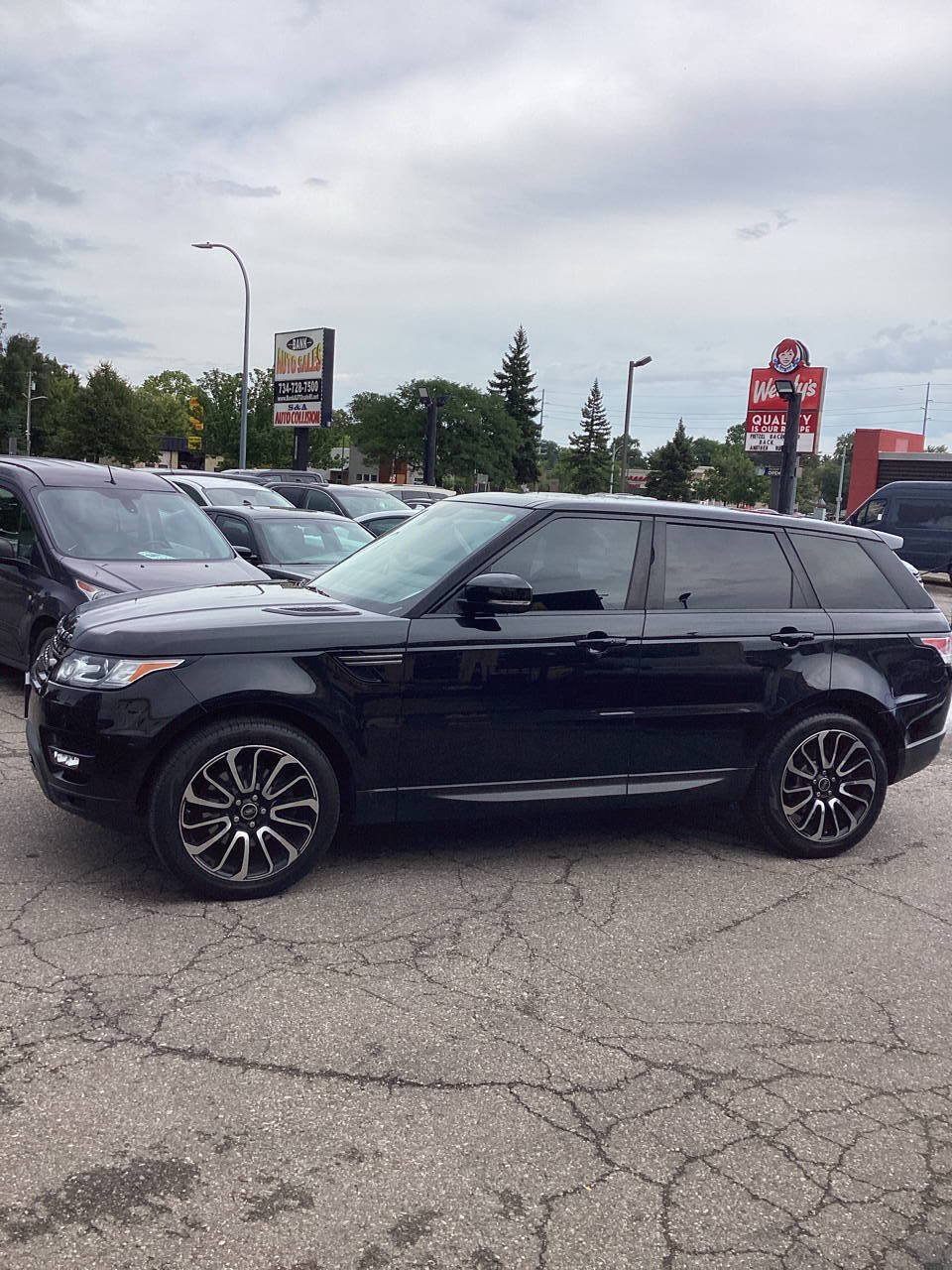 Used 2015 Land Rover Range Rover Sport SE AWD/4WD image 7