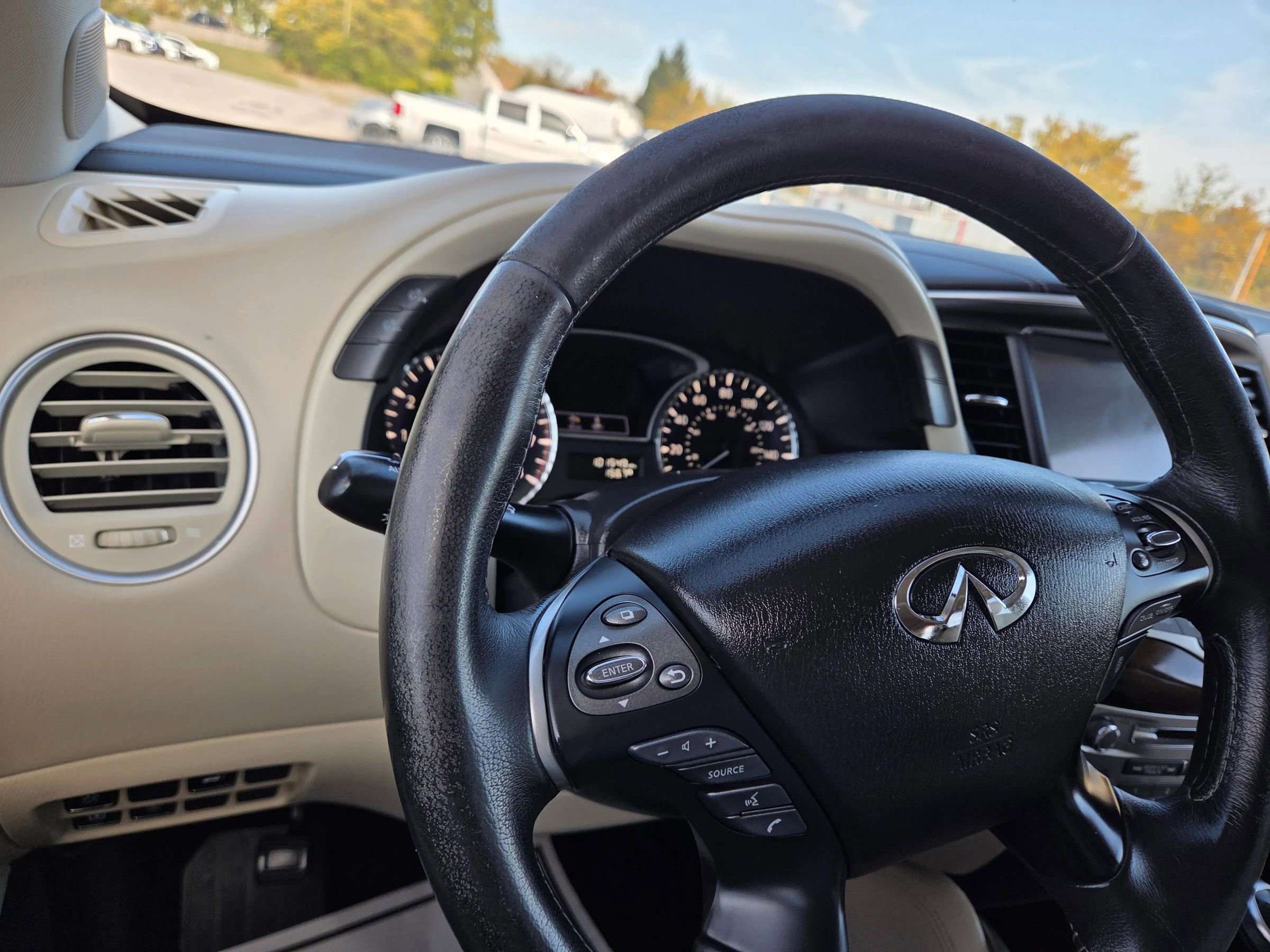 Used 2018 INFINITI QX60 Luxe w/ Deluxe Technology Package image 27