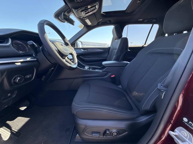 New 2026 Jeep Grand Cherokee Laredo AWD/4WD image 8